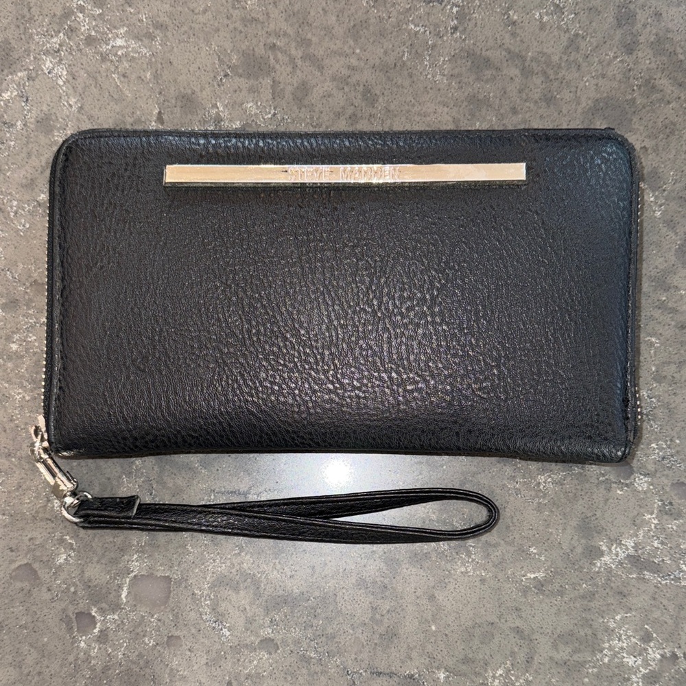 Black Leather Wristlet Wallet